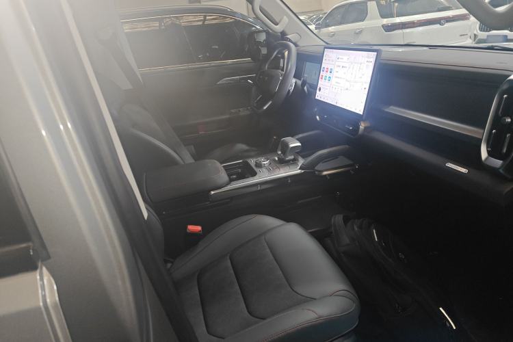 Used JETOUR Traveler 2023 2.0T All-Wheel-Drive Crosser