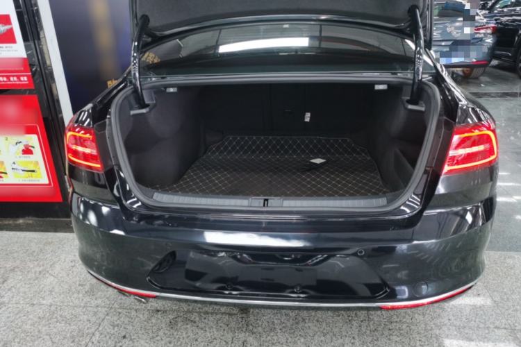 Used Volkswagen Magotan 2018 330TSI DSG Advanced Model
