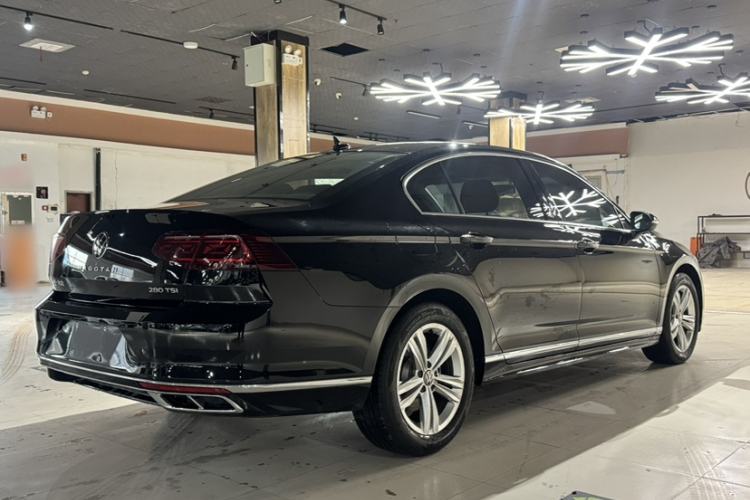 Used Volkswagen Magotan 2025 Zhongxiang Version 280TSI DSG Comfort Edition