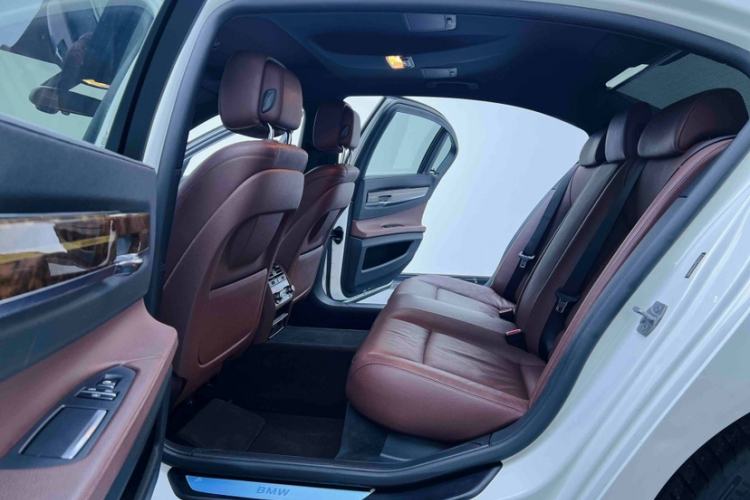 Used BMW 7 Series 2014 730Li Premium Edition
