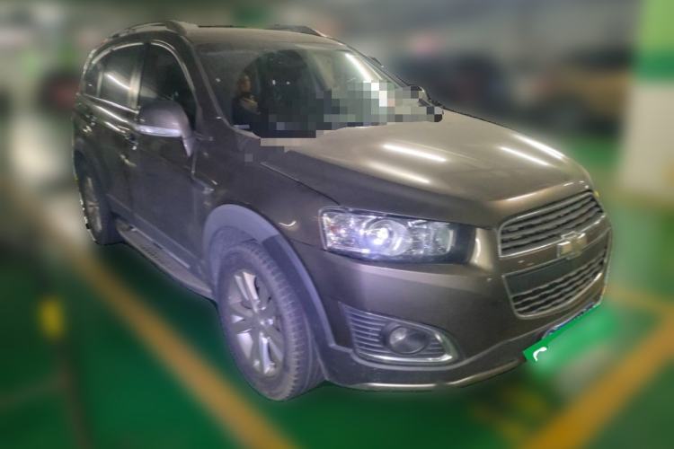 Used Chevrolet Captiva 2015 2.4L 4x4 Flagship Edition 7-Seater