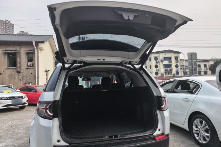 Used Land Rover Discovery Sport 2018 240 PS SE Version