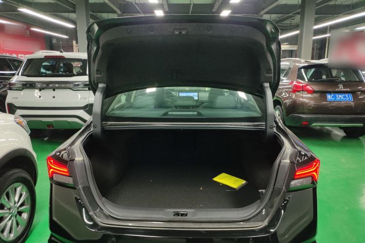 Used Nissan Teana 2022 2.0L XL-TLS Enjoyment Edition
