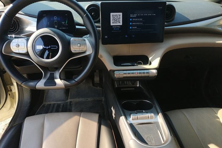 Used BYD Dolphin 2023 420 km Fashion Edition
