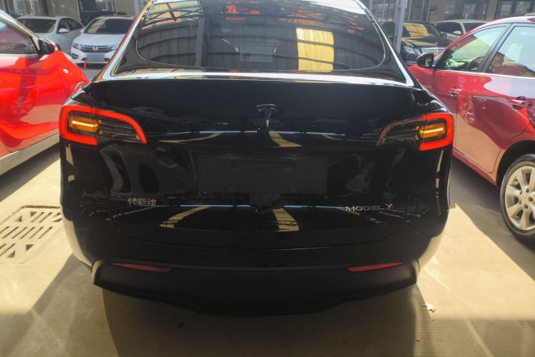 Used Tesla Model Y 2021 Standard Range Rear-Wheel Drive Version
