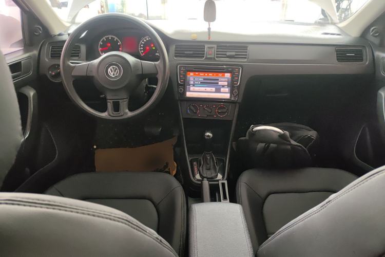 Used Volkswagen Santana 2015 1.6L Automatic Fashion Edition