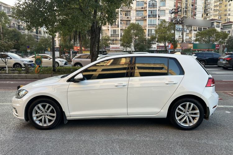 Used Volkswagen Golf 2018 230TSI Automatic Comfort Model
