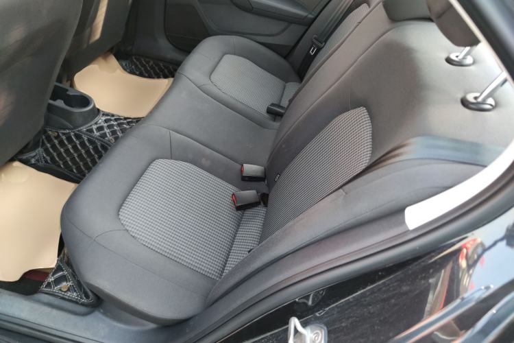 Used Volkswagen Santana 2016 1.6L Manual Fashion Edition
