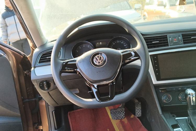 Used Volkswagen Lamando 2017 230TSI DSG Fashion Edition