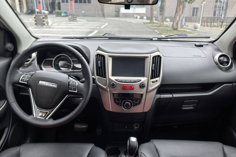 Used Haval H1 2016 Red-Label 1.5L AMT Luxury Model
