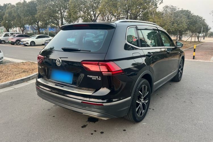 Used Volkswagen Tiguan L 2017 380TSI Automatic All-Wheel-Drive Flagship Edition
