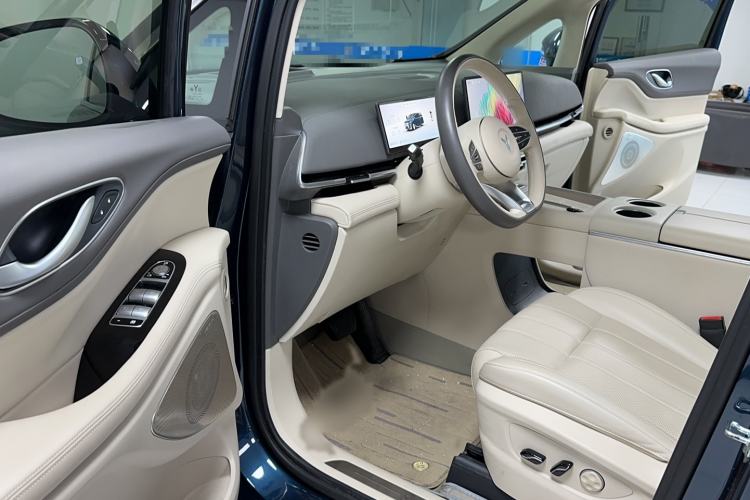 Used VOYAH Dream 2025 PHEV Four-Wheel-Drive Flagship Version – Qiankun Edition
