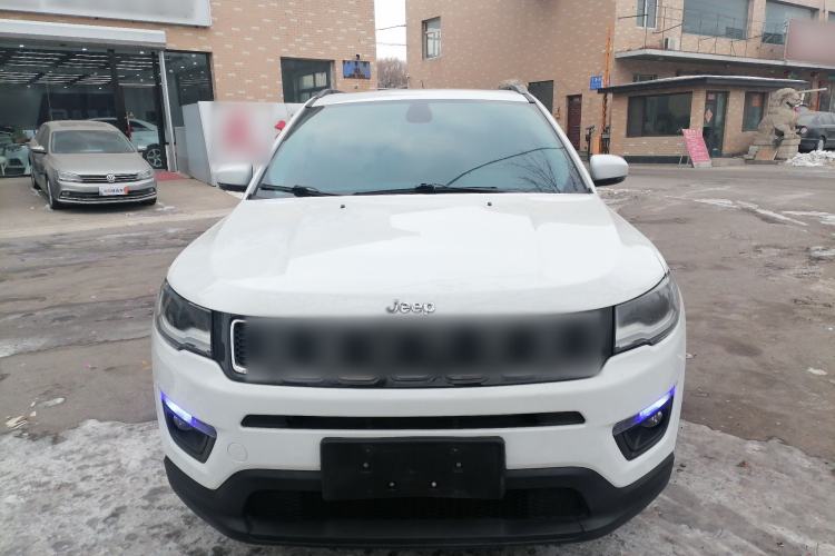 Used  Compass 2017 200T Automatic Family Edition
