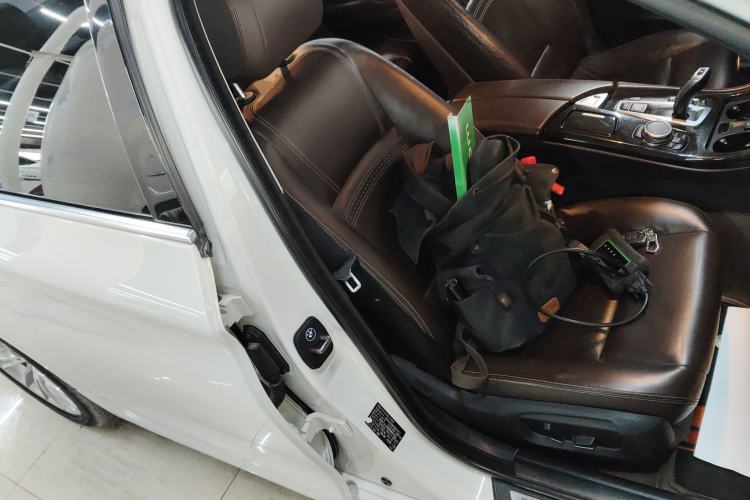 Used BMW 5 Series 2014 525Li Luxury Design Package