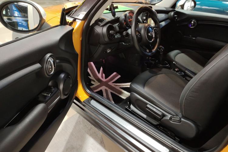 Used  MINI 2014 1.5T COOPER Fun
