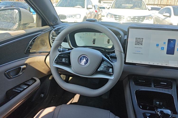 Used BYD Han 2025 EV Intelligent Driving Edition 701KM LiDAR Flagship Model
