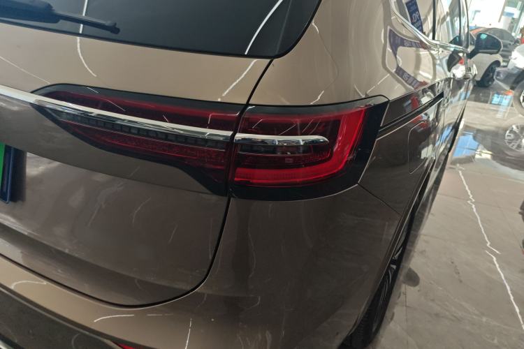 Used Volkswagen Viloran 2020 380TSI Prestige Edition
