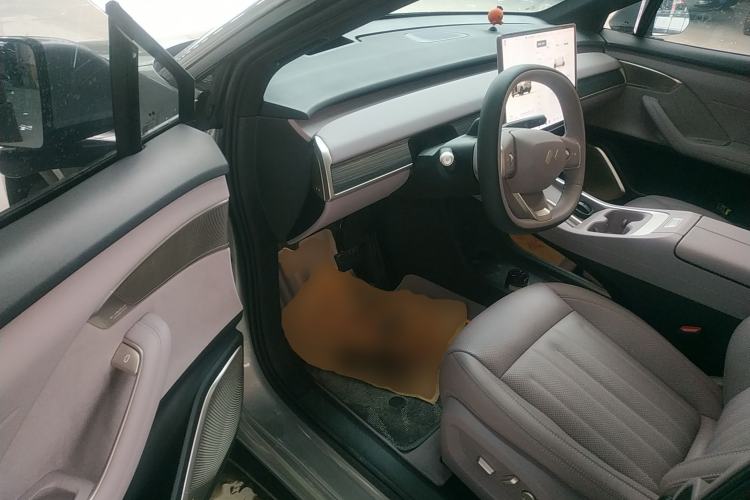 Used ONVO L60 2024 60 kWh Rear-Drive Version
