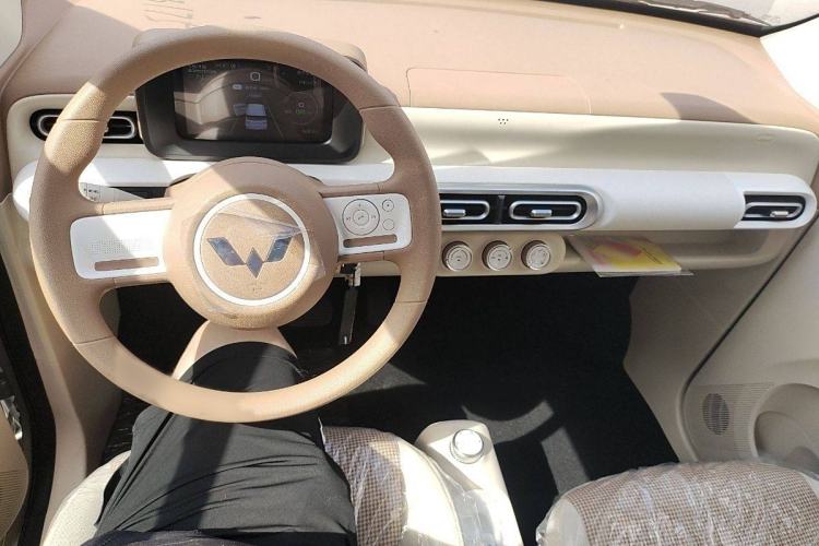 Used Wuling Hongguang MINIEV 2024 3rd Generation 215km Youth Edition
