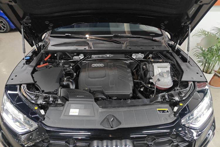 Used Audi Q5L 2023 40T Luxury Dynamic Model
