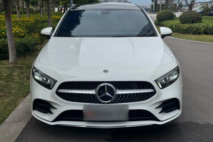 Used Mercedes-Benz A-Class 2022 Revised Version A 200 L Sport Sedan Fashionable Style
