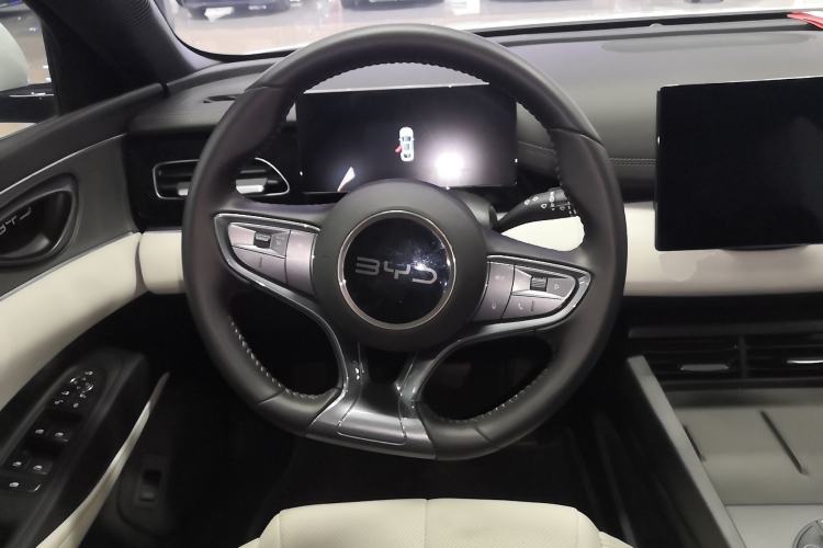 Used BYD Seal 06 New Energy 2024 DM-i 80KM Luxury Model
