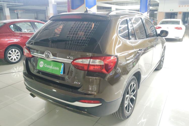 Used Brilliance V5 2016 1.5T Automatic Two-Wheel Drive Smart Version
