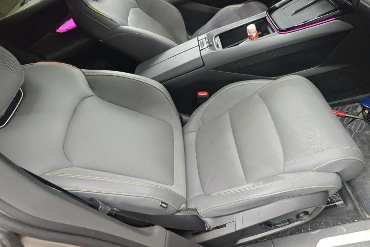 Used Lynk & Co 08 EM-P 2023 120km Long-Range Halo
