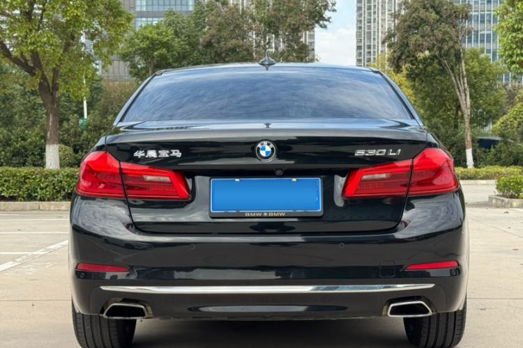 Used BMW 5 Series 2019 Facelifted 530Li Leading Edition Luxury Package
