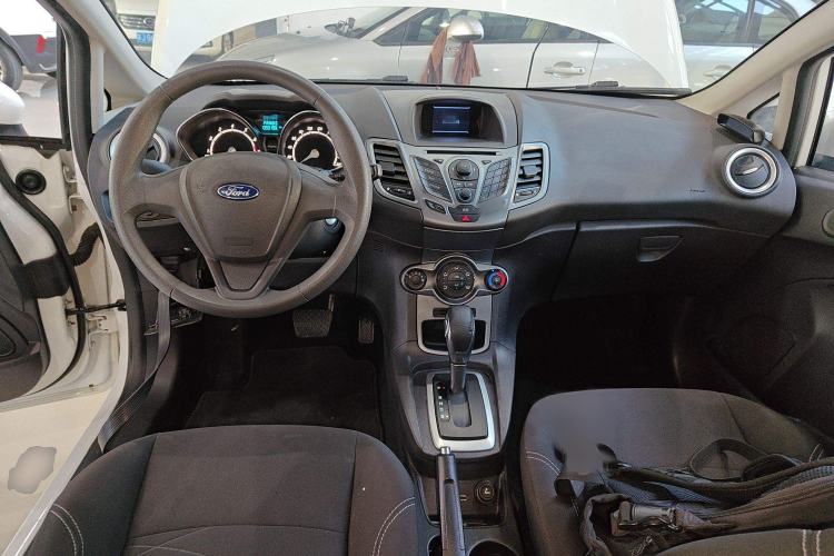 Used Ford Fiesta 2013 Hatchback 1.5L Automatic Fashion Edition
