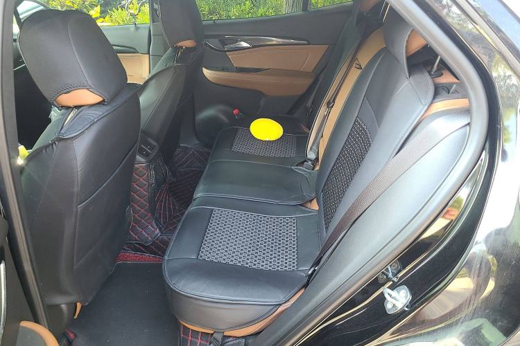 Used Buick Envision 2020 Encore S 652T Two-Wheel Drive Luxury Model
