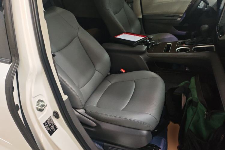 Used Toyota Sienna 2023 2.5L Hybrid Comfort Edition
