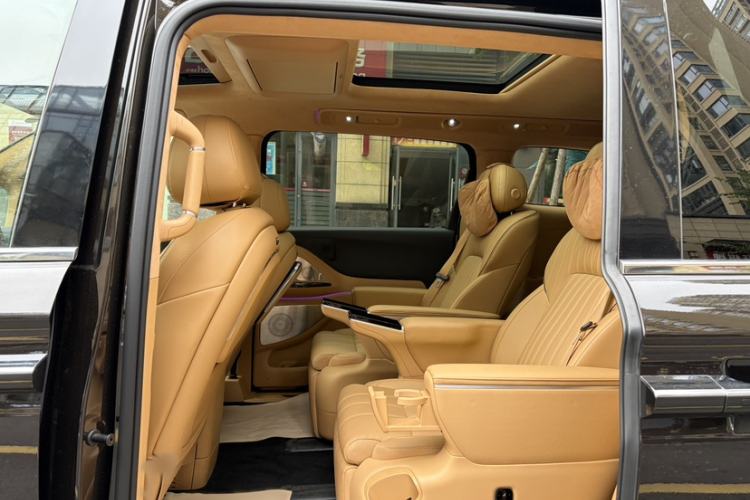 Used VOYAH Dream 2025 PHEV Four-Wheel-Drive Flagship Kunpeng Edition
