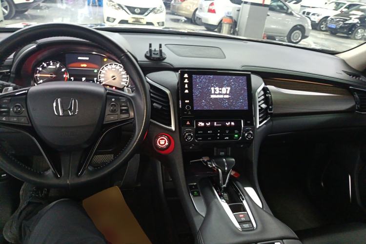 Used Honda Avancier 2017 240TURBO Two-Wheel Drive Premium Edition