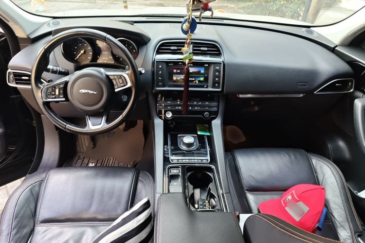 Used Jaguar F-PACE 2018 2.0T Four-Wheel Drive Urban Luxury Edition