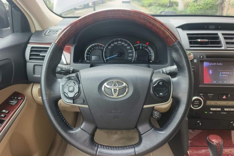 Used Toyota Camry 2012 2.5G Luxury Edition

