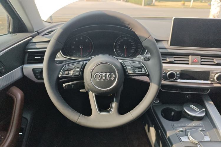 Used Audi A4L 2017 40 TFSI Fashion Model