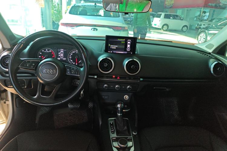 Used Audi A3 2019 Limousine 35 TFSI Fashion Edition China VI Emission Standard
