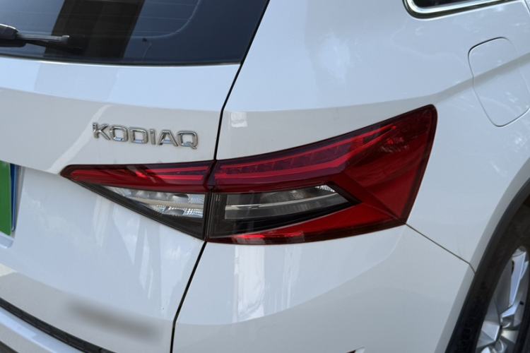 Used Skoda Kodiaq 2018 Facelifted TSI330 5-Seater Two-Wheel-Drive Luxury Enjoyment Edition
