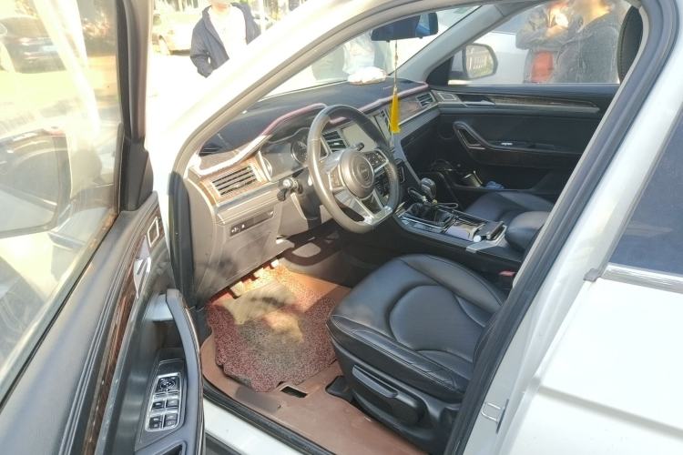 Used Zotye Domy X7 2017 1.8T Manual Luxury Model
