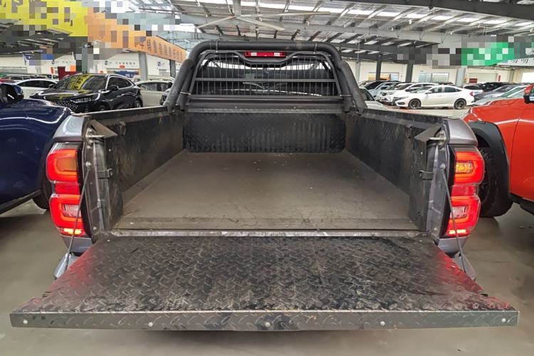 Used Great Wall King Kong Poer 2023 2.0T Automatic Diesel Two-Wheel-Drive Elite Version Flatbed GW4D20M
