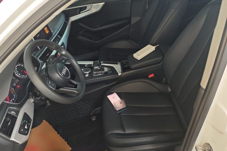 Used Audi A4L 2017 Plus 40 TFSI Ambition Model
