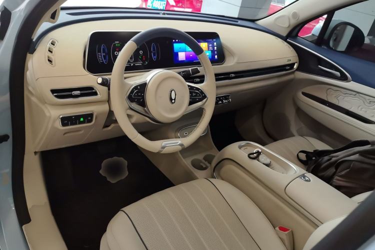 Used ORA Good Cat 2023 401 km Standard Range Premium Version Lithium Iron Phosphate