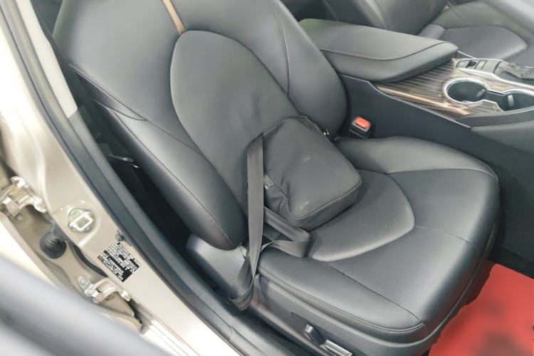 Used Toyota Camry 2019 2.0G Luxury Edition China VI Standard
