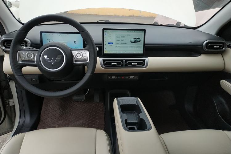 Used Wuling Bingo PLUS 2024 330 km Range Five-Seater Version
