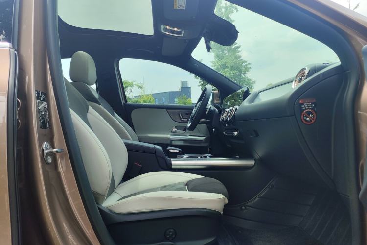 Used Mercedes-Benz EQA 2022 EQA 300 4MATIC Launch Edition
