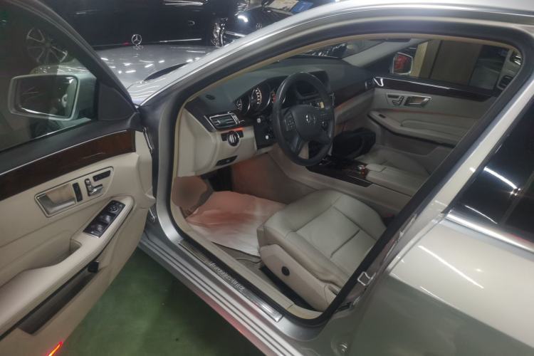 Used Mercedes-Benz E-Class 2014 E 260 L
