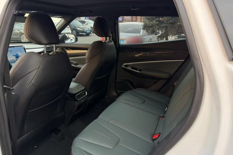 Used Geely Auto Emgrand X7 Sport 2024 1.5TD Smart Connect+