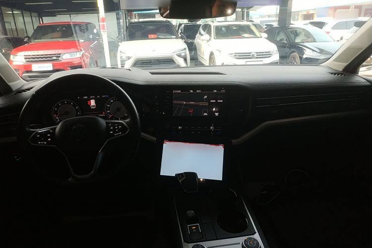 Used Volkswagen Touareg 2019 2.0 TSI Flagship Edition China VI
