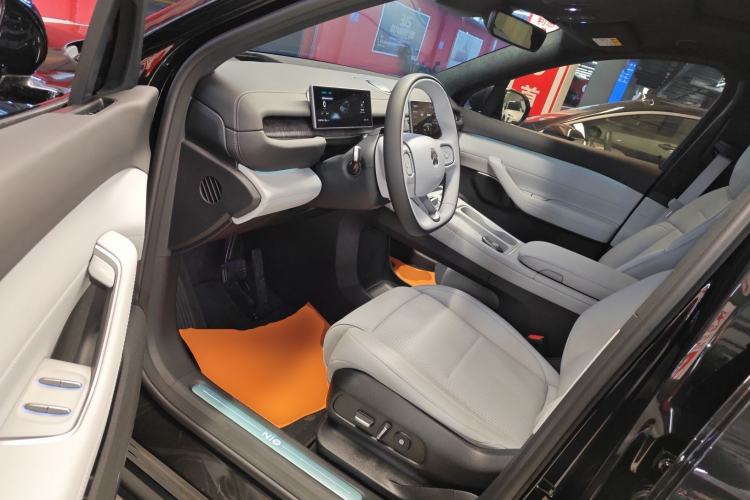 Used Nio ES6 2024 75 kWh
